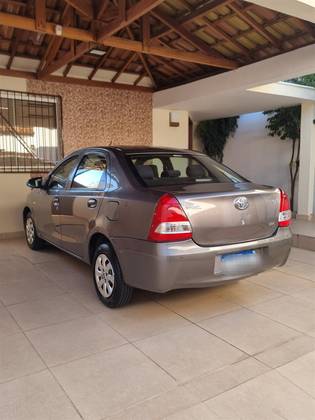 TOYOTA ETIOS 1.5 X SEDAN 16V FLEX 4P MANUAL TOYOTA ETIOS 1.5 X SEDAN 16V FLEX 4P MANUAL